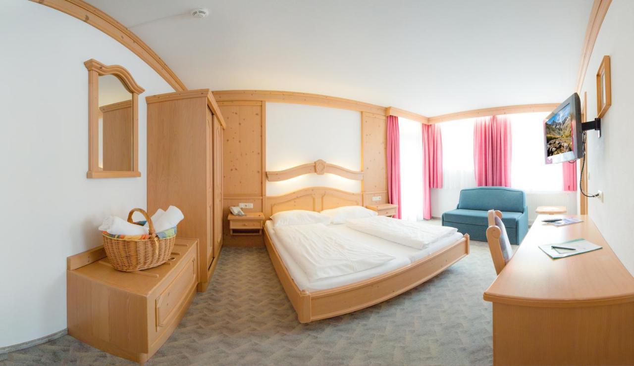 Hotel Zum Gruenen Tor Tux Ngoại thất bức ảnh