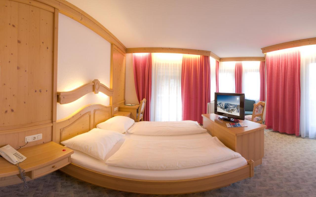 Hotel Zum Gruenen Tor Tux Ngoại thất bức ảnh